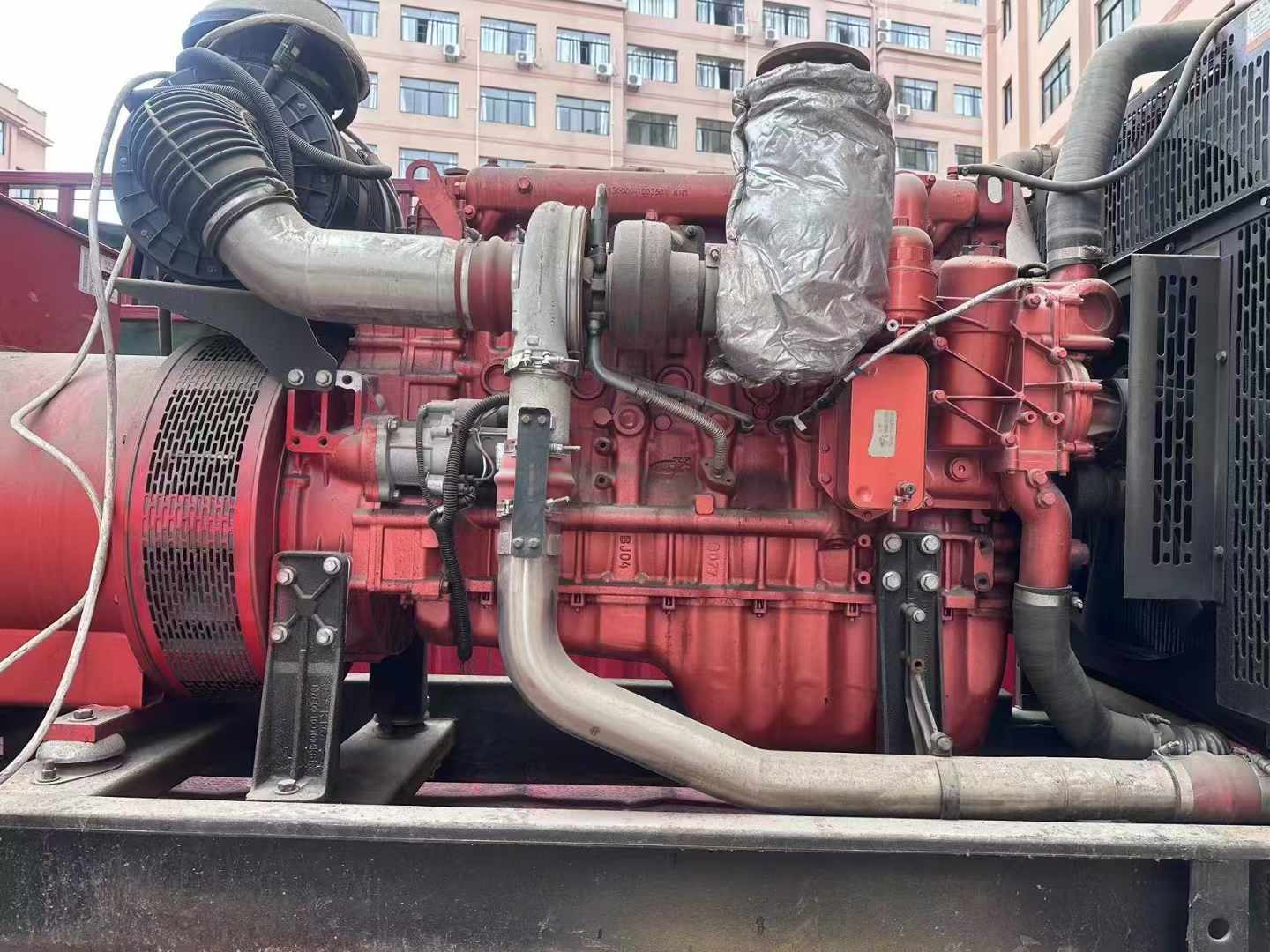 德格如何选择适合 600kW 柴油发电机组的过载保护器？